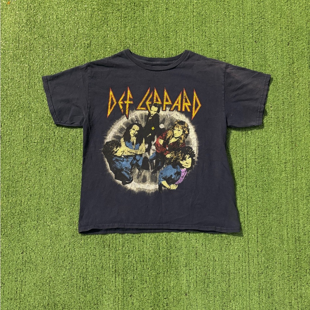 Def Leppard Women's Black Graphic Tee
